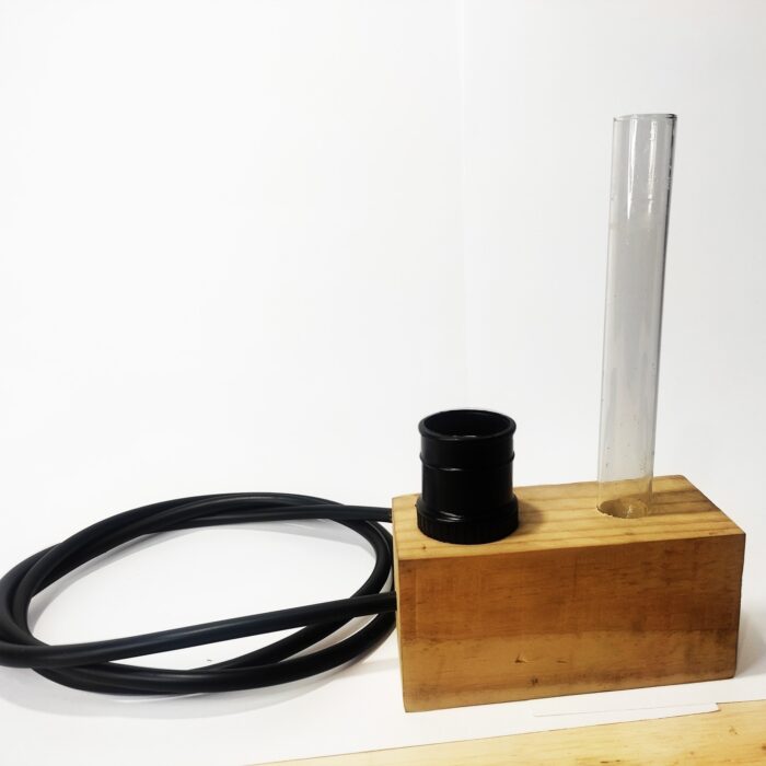 Luminária com cilindro para planta